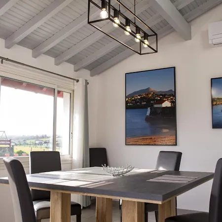 Joanesenea スライド